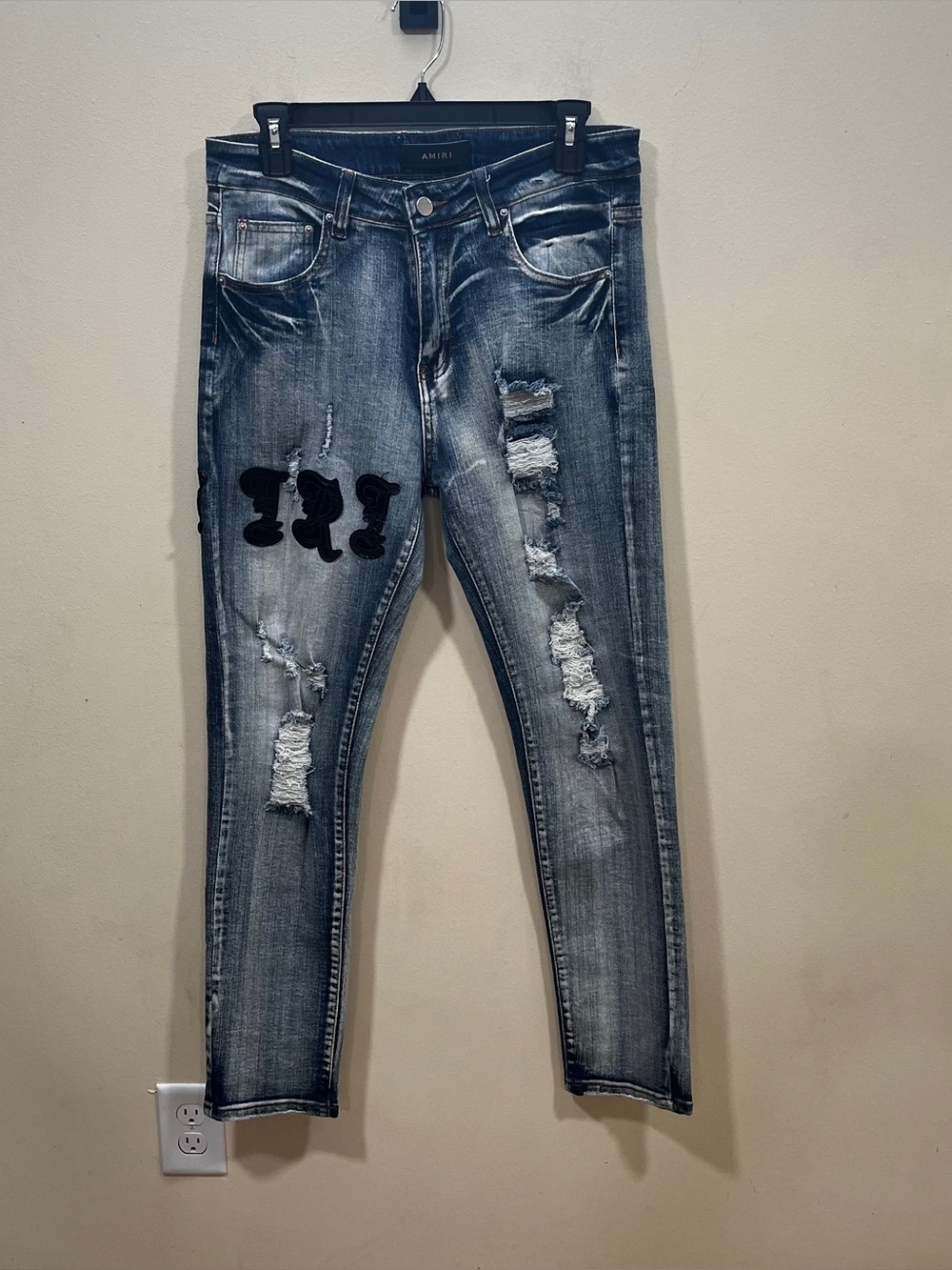 AMIRI Light Blue Distressed Skinny Streetwear EUC size 30 mens